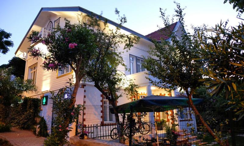 Sergüzeşt Otel Büyükada Genel 1