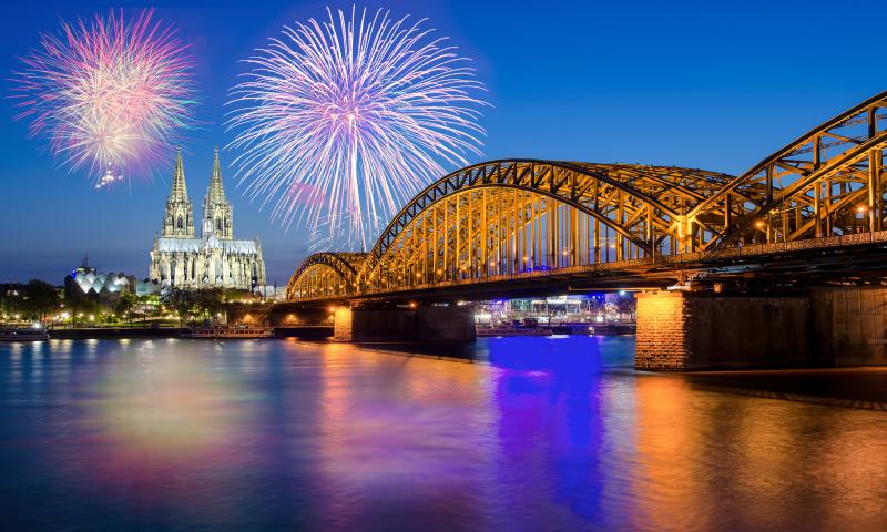 Ren Nehri'nde Hollanda-Almanya-Belçika Şeker Bayramı Özel (Köln-Köln)