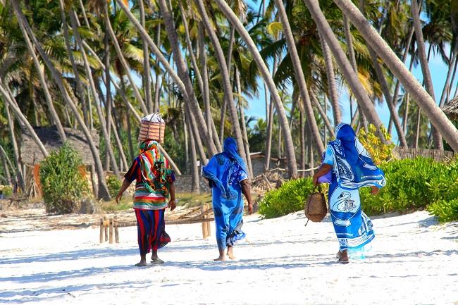 Kenya'da Safari ve Zanzibar'da Okyanus Turu (1) SE